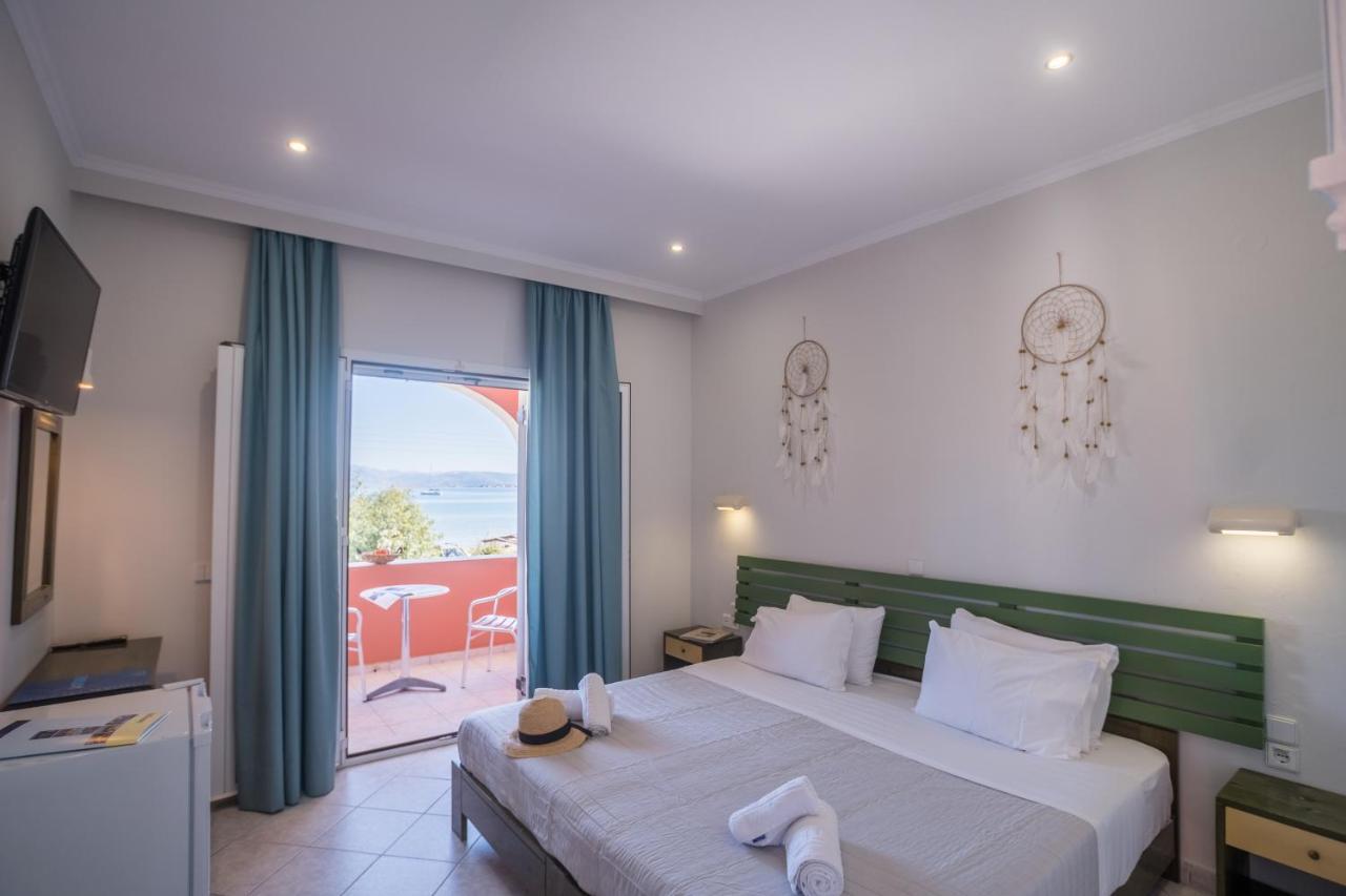 Christina Beachfront Rooms By Hotelius Petrití Exterior photo